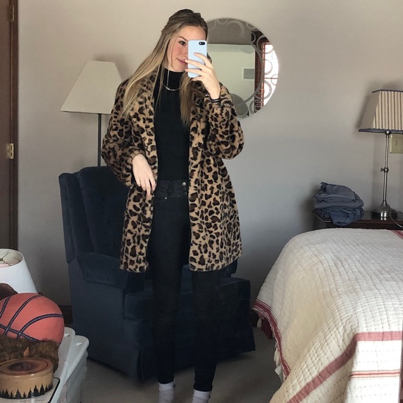 Meet your Posher, Abbey - Picture 3 of 3